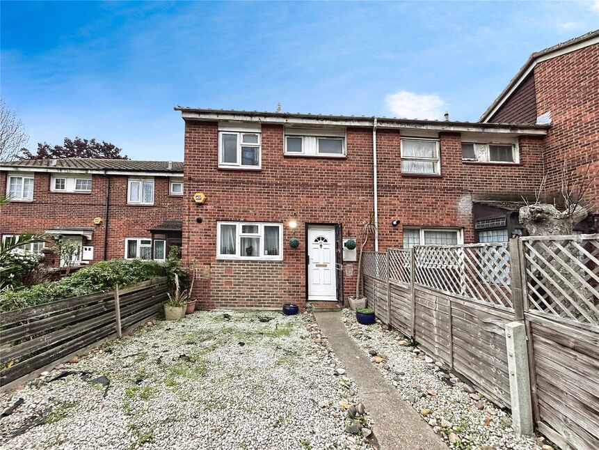 Main image of 3 bedroom Mid Terrace House for sale, Hanover Park, London, SE15