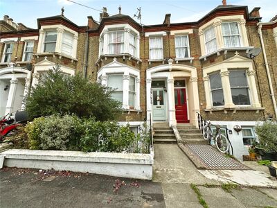 3 bedroom  Flat for sale