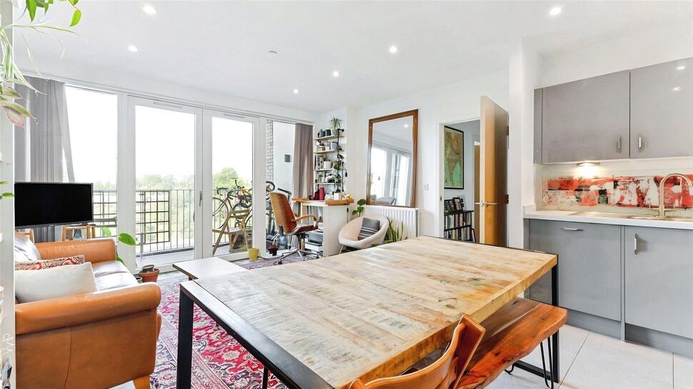 Main image of 2 bedroom Flat for sale, Goodwood Road, London, SE14