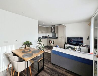 Moulding Lane, 1 bedroom Flat for sale, &pound;117,000