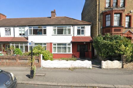 Endymion Road, 3 bedroom House to rent, &pound;2,700 pcm