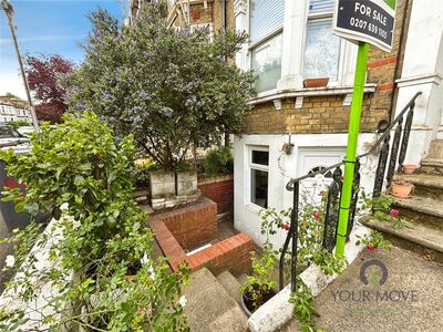 1 bedroom Flat for sale