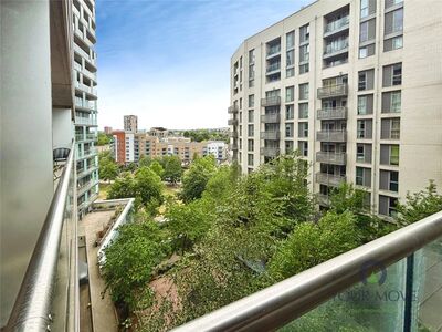 1 bedroom Flat for sale