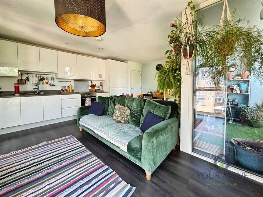 Main image of 2 bedroom Flat for sale, Hampton Court, London, SE14