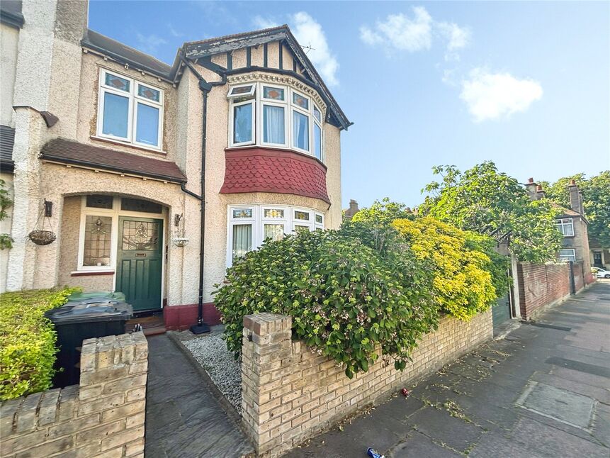 Main image of 1 bedroom Flat for sale, Troutbeck Road, London, SE14