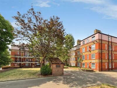 Vauban Estate, 2 bedroom Flat for sale, &pound;350,000