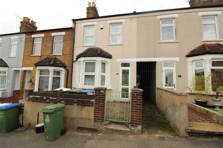Poplar Mount, 3 bedroom Mid Terrace House to rent, £1,850 pcm