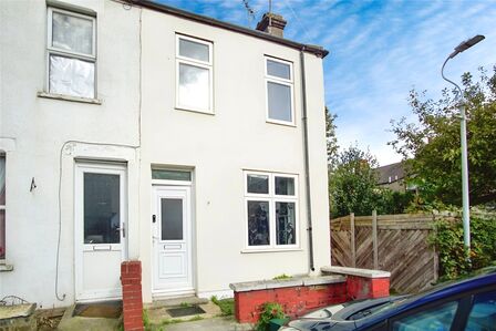 St. Thomas Road, 2 bedroom End Terrace House for sale, £230,000