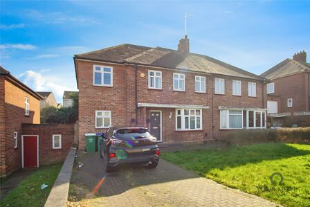 Avenue Road, 5 bedroom Semi Detached House for sale, £575,000
