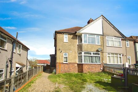 Highfield Avenue, 2 bedroom  Flat to rent, £1,595 pcm