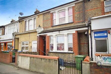 Lower Road, 2 bedroom Mid Terrace House for sale, £400,000