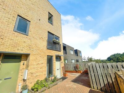 Loampit Road, 2 bedroom  Flat for sale, £340,000