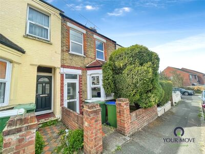3 bedroom Mid Terrace House for sale