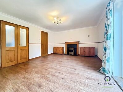 4 bedroom End Terrace House to rent