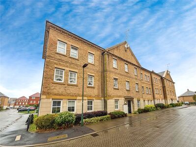 Rainbow Road, 2 bedroom  Flat for sale, £260,000