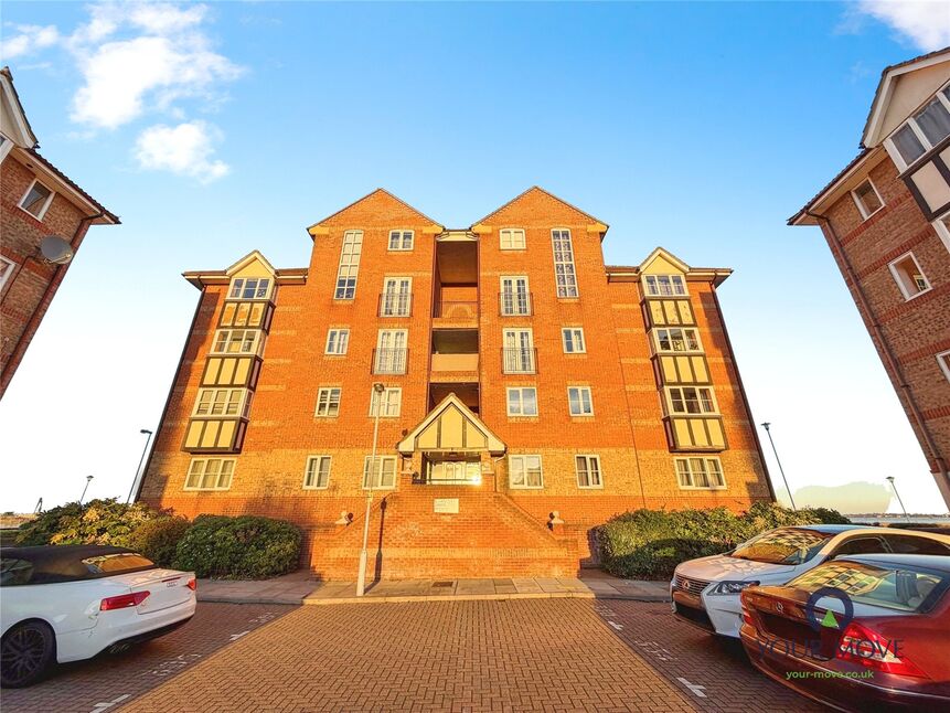 2 bedroom Flat for sale