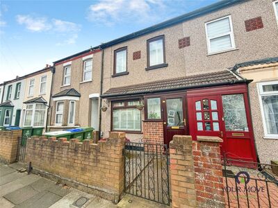 4 bedroom Mid Terrace House for sale