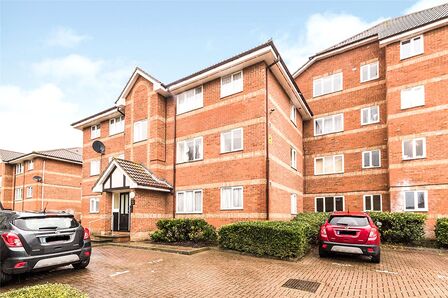 Neptune Walk, 1 bedroom Flat to rent, &pound;1,350 pcm