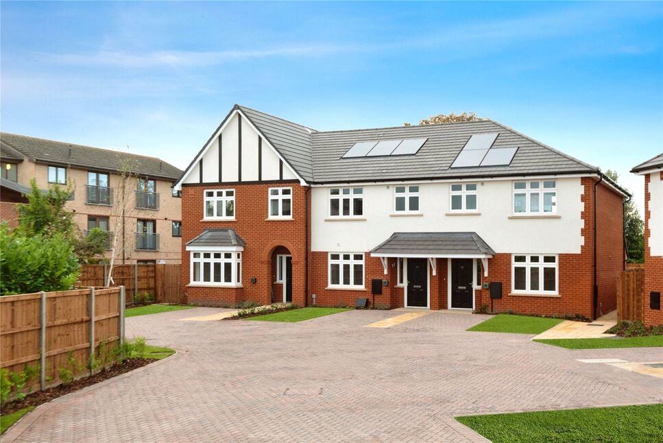 Main image of 3 bedroom End Terrace House for sale, Vincam Close, Whitton, Twickenham, TW2