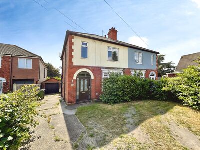 Hykeham Road, 3 bedroom Semi Detached House to rent, &pound;1,100 pcm