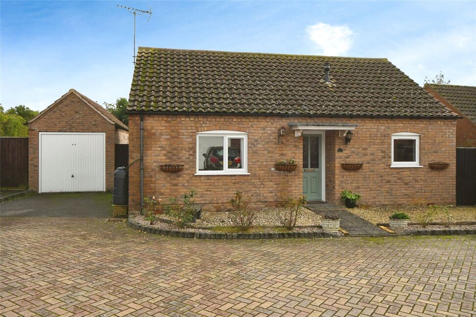 Main image of 2 bedroom Detached Bungalow for sale, St. Lawrence Drive, Bardney, Lincolnshire, LN3