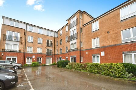 Tanners Court, 1 bedroom  Flat for sale, £100,000