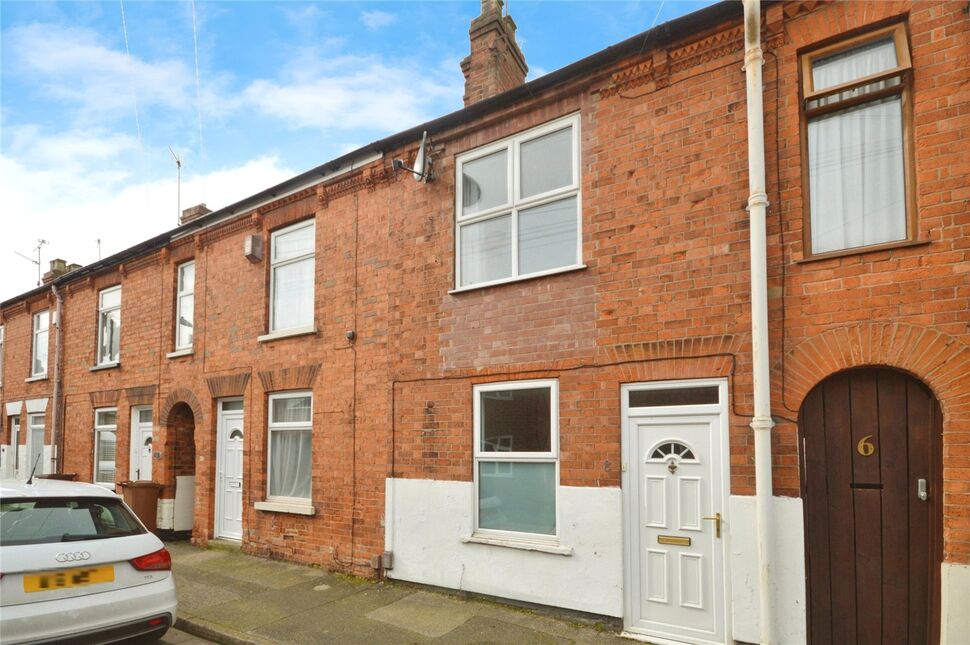 2 bedroom Mid Terrace House for sale, Albany Street, Lincoln, LN1 £