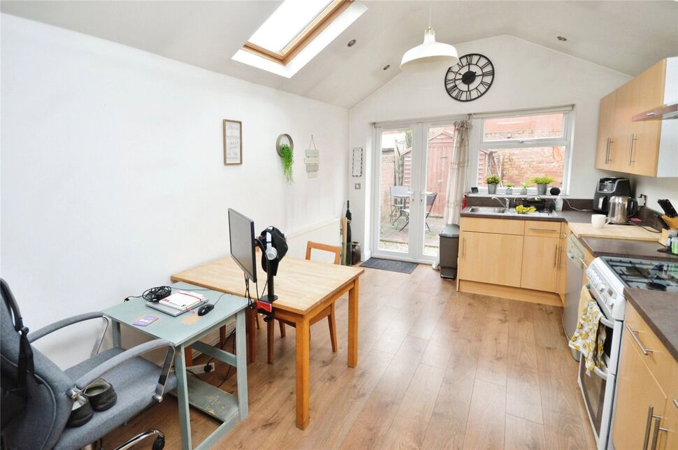 2 bedroom Mid Terrace House for sale, Albany Street, Lincoln, LN1 £