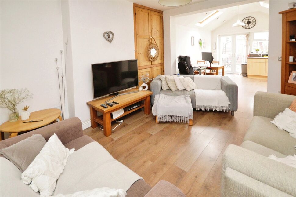 2 bedroom Mid Terrace House for sale, Albany Street, Lincoln, LN1 £