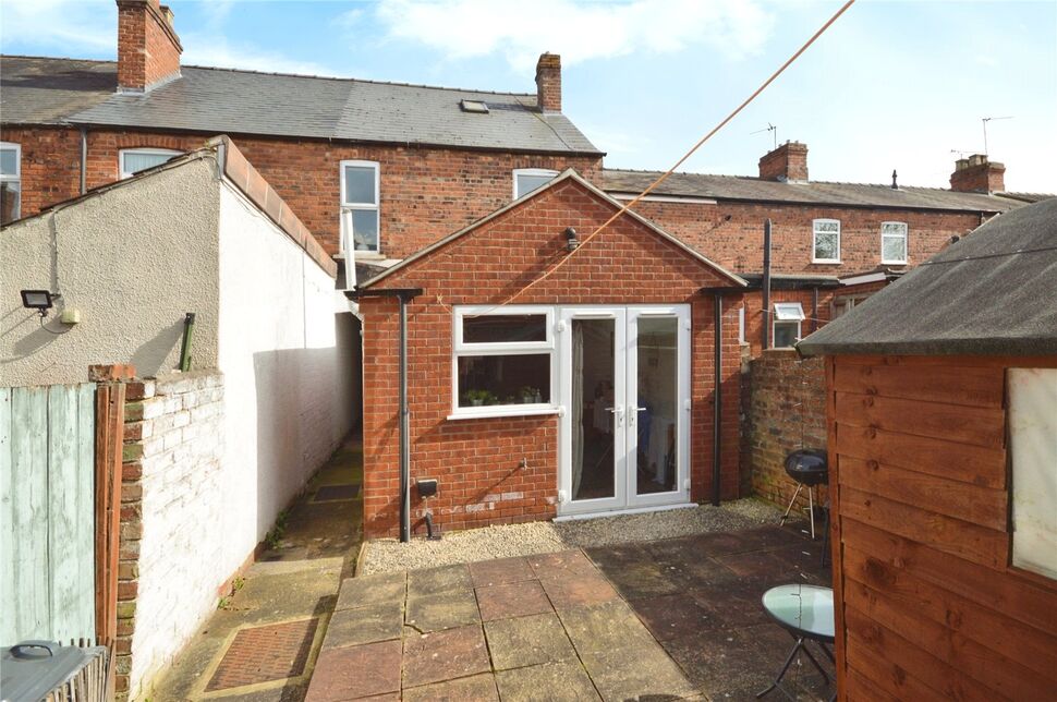 2 bedroom Mid Terrace House for sale, Albany Street, Lincoln, LN1 £