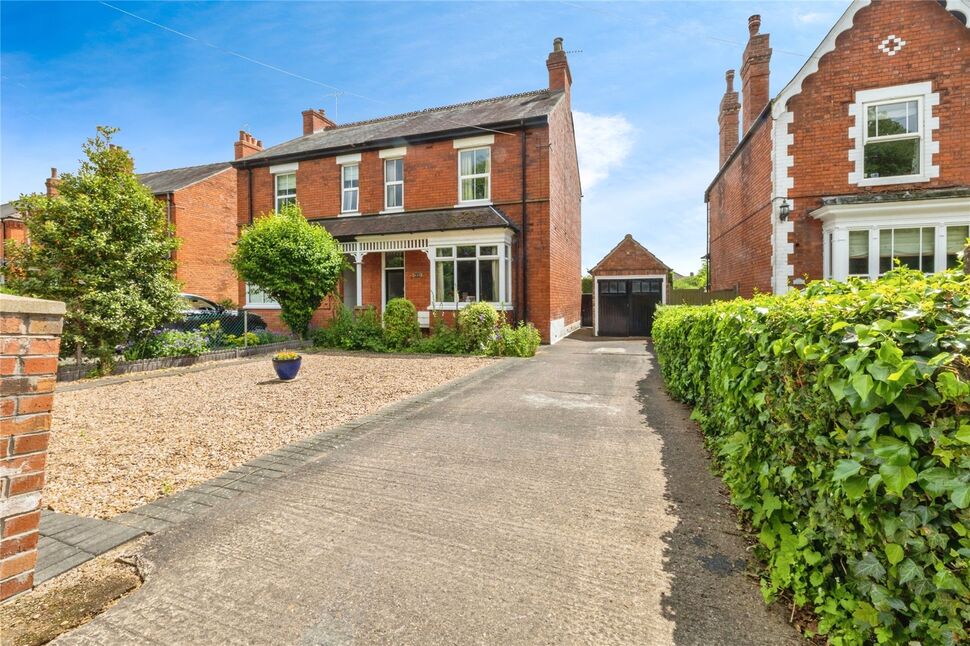 Main image of 4 bedroom Semi Detached House for sale, Newark Road, Lincoln, Lincolnshire, LN6