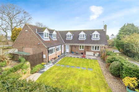 Grantham Road, 5 bedroom Detached House for sale, £600,000