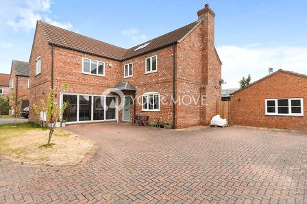 Newark Road, 5 bedroom Detached House for sale, £475,000