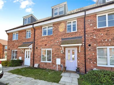 Fleetwood Road, 3 bedroom Mid Terrace House for sale, £255,000