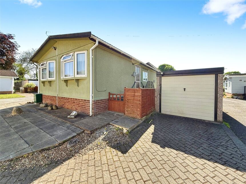 2 bedroom Detached Property for sale