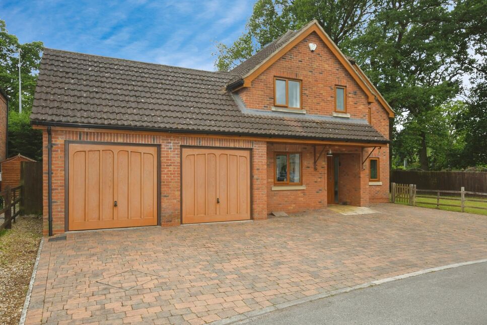 Main image of 5 bedroom Detached House for sale, Top Lodge Close, Lincoln, Lincolnshire, LN6