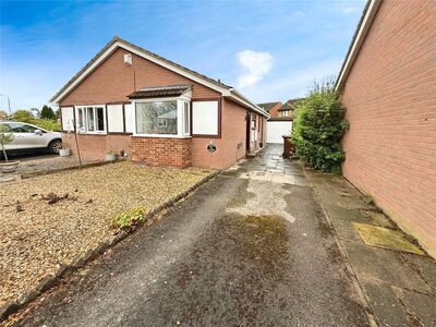 Snetterton Close, 1 bedroom Semi Detached Bungalow for sale, £135,000