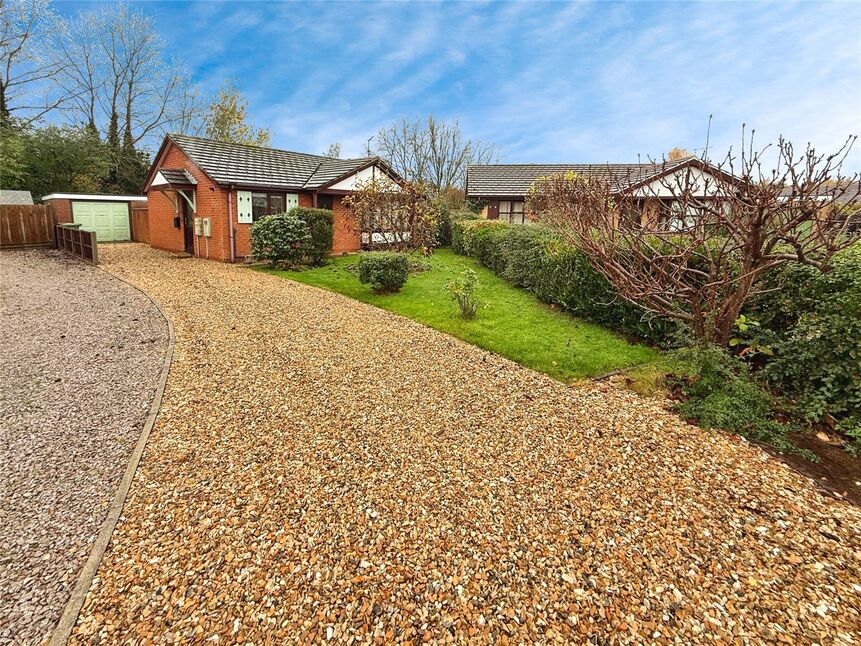 2 bedroom Detached Bungalow for sale