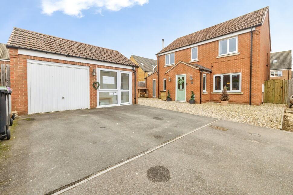Main image of 4 bedroom Detached House for sale, Cupola Close, North Hykeham, Lincolnshire, LN6
