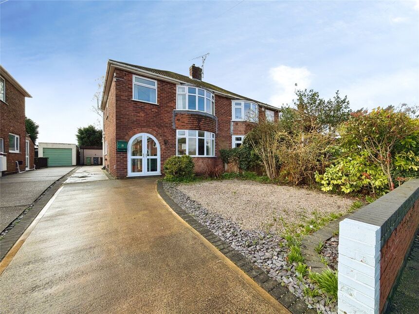 Main image of 3 bedroom Semi Detached House for sale, Hunt Lea Avenue, Lincoln, Lincolnshire, LN6