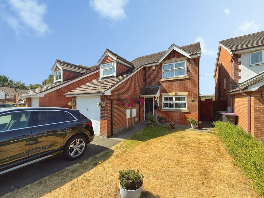 Main image of 4 bedroom Detached House for sale, Beechcroft Close, South Hykeham, Lincolnshire, LN6