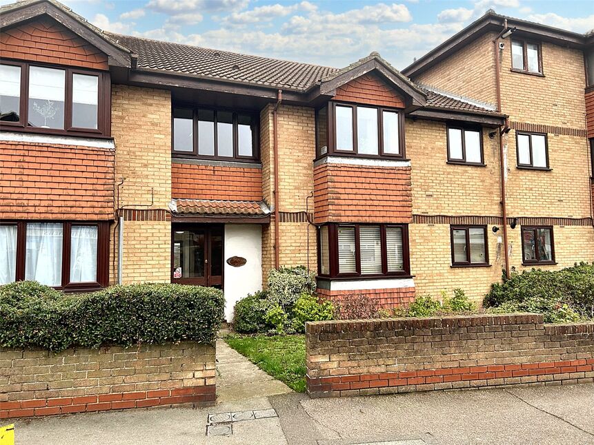 Main image of 2 bedroom  Flat to rent, Albert Road, Belvedere, Kent, DA17