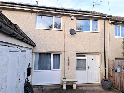 Willow Hill Close, 3 bedroom Mid Terrace House to rent, £900 pcm
