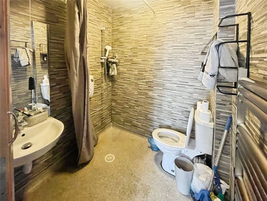 En-Suite Wet Room