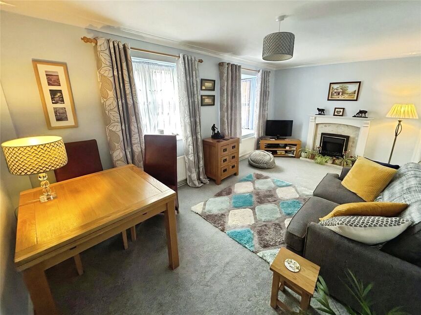 Lounge / Dining Room
