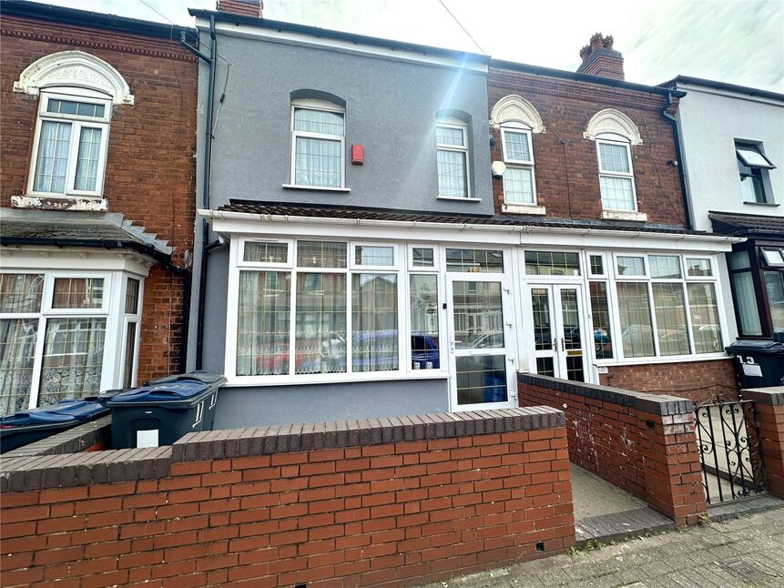 3 bedroom Mid Terrace House for sale