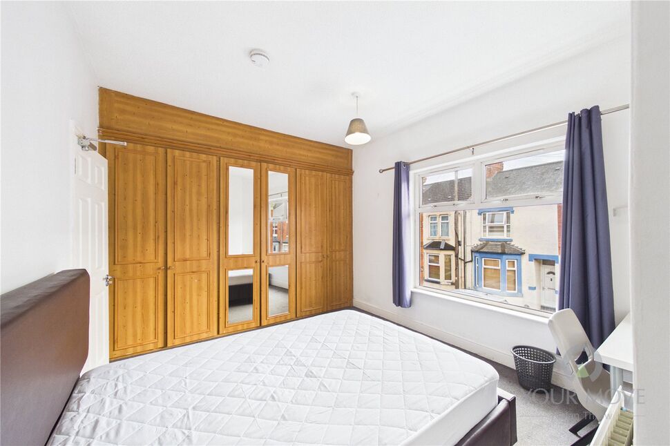 Main image of 4 bedroom House to rent, Southampton Road, Far Cotton, Northampton, NN4