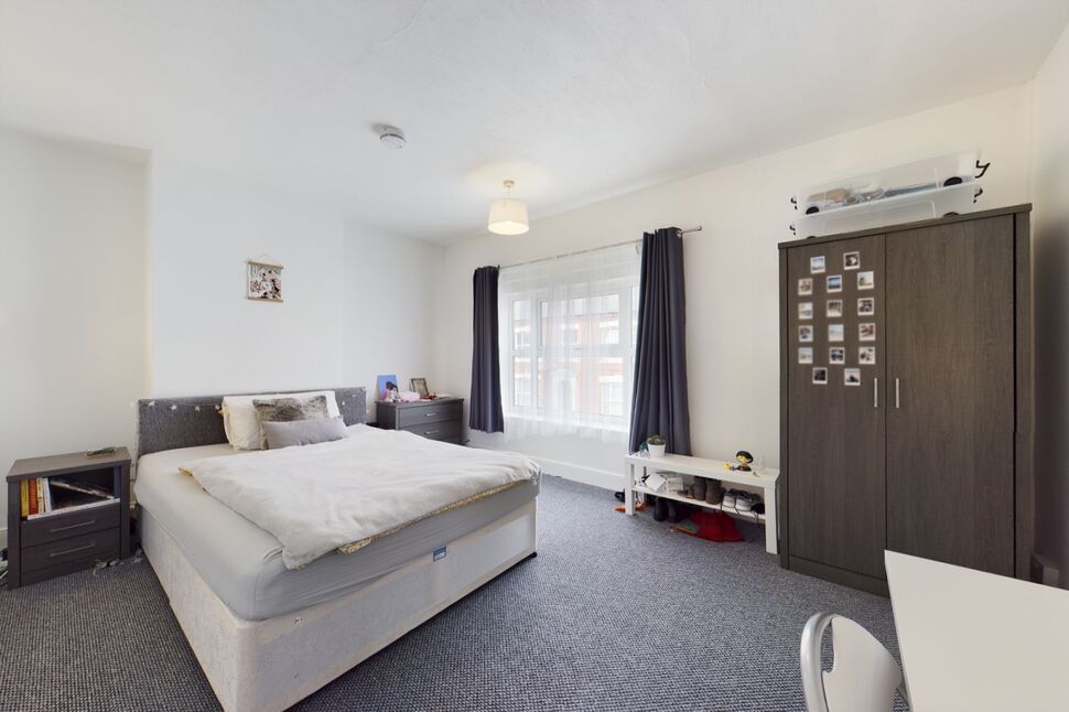 Main image of 3 bedroom  House to rent, Southampton Road, Far Cotton, Northampton, NN4