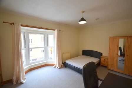 Beaconsfield Terrace, 4 bedroom  House to rent, £520 pcm