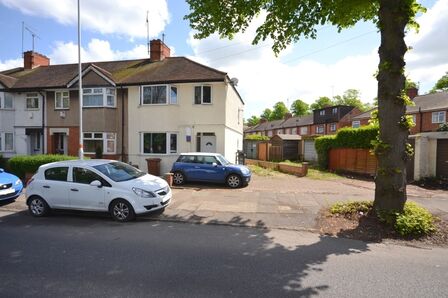 Towcester Road, 4 bedroom  House to rent, £625 pcm